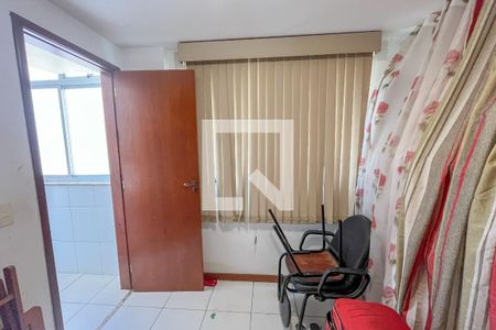 Apartamento à venda com 200m², 4 quartos e 3 vagas Apartamento à venda com 200m², 4 quartos e 3 vagasQuarto de Serviço