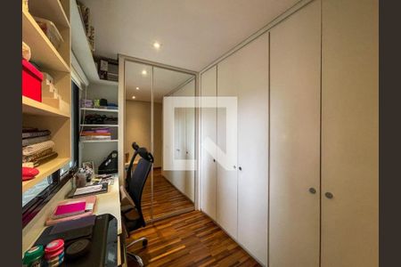 Apartamento à venda com 240m², 4 quartos e 4 vagas