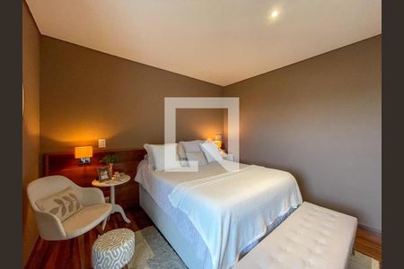 Apartamento à venda com 240m², 4 quartos e 4 vagas