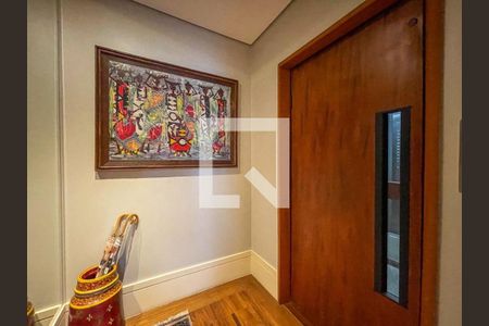 Apartamento à venda com 240m², 4 quartos e 4 vagas