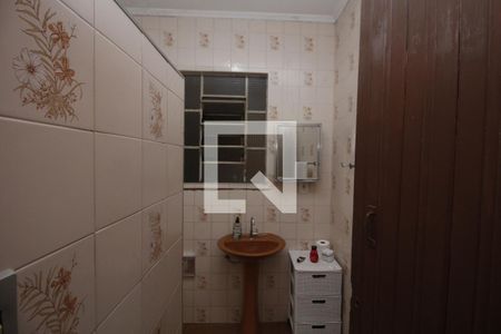 Casa à venda com 200m², 3 quartos e 2 vagasBanheiro