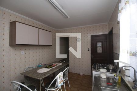 Casa à venda com 200m², 3 quartos e 2 vagasCozinha