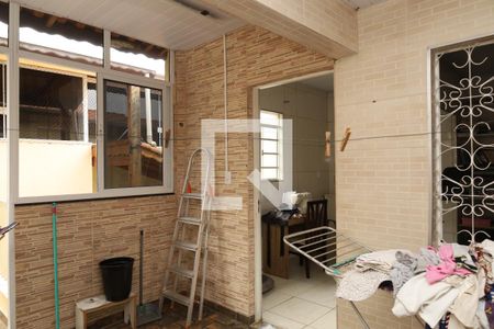 Casa à venda com 230m², 3 quartos e 2 vagasÁrea de Serviço 2