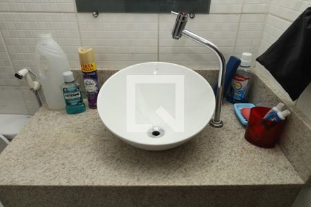 Casa à venda com 230m², 3 quartos e 2 vagas Banheiro 2