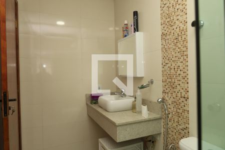 Casa à venda com 230m², 3 quartos e 2 vagas Banheiro 1 - Suíte