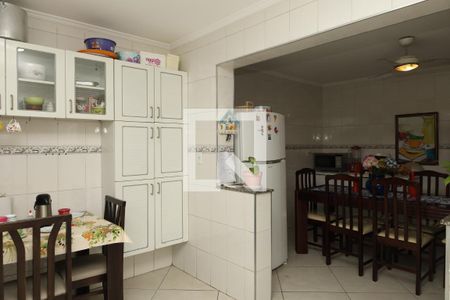 Casa à venda com 230m², 3 quartos e 2 vagasCozinha