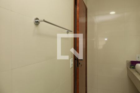 Casa à venda com 230m², 3 quartos e 2 vagas Banheiro 1 - Suíte