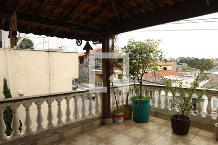 Casa à venda com 230m², 3 quartos e 2 vagasVaranda