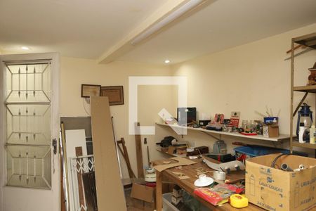 Casa à venda com 230m², 3 quartos e 2 vagasOficina