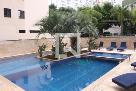 Apartamento à venda com 243m², 3 quartos e 4 vagasÁrea comum - Piscina