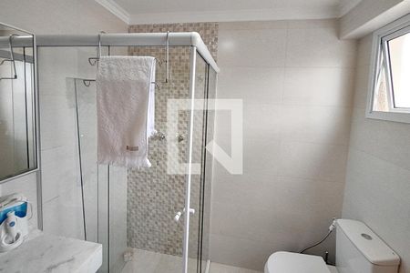 Apartamento à venda com 243m², 3 quartos e 4 vagas Apartamento à venda com 243m², 3 quartos e 4 vagasBanheiro da Suíte 2