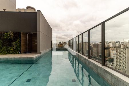 Studio à venda com 25m², 1 quarto e sem vaga Studio à venda com 25m², 1 quarto e sem vagaPiscina