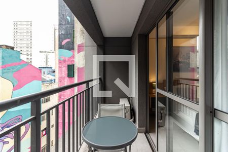 Varanda de kitnet/studio à venda com 1 quarto, 25m² em República, São Paulo