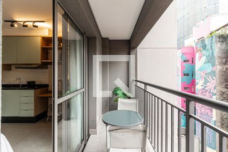 Varanda de kitnet/studio à venda com 1 quarto, 25m² em República, São Paulo