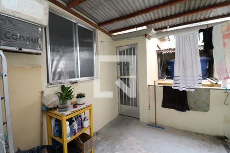 Casa à venda com 138m², 3 quartos e 1 vagaÁrea de Serviço 2