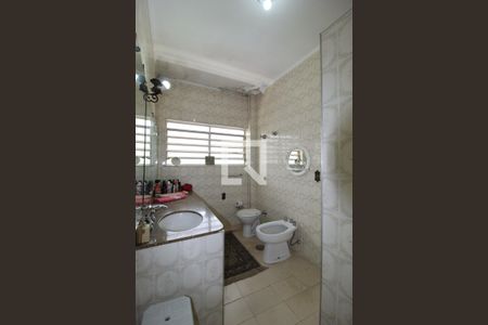 Casa à venda com 450m², 4 quartos e 3 vagasBanheiro da Suíte