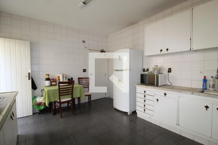 Casa à venda com 450m², 4 quartos e 3 vagasCozinha