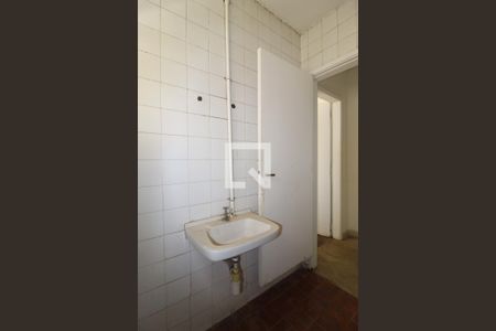 Casa à venda com 450m², 4 quartos e 3 vagasBanheiro de Serviço