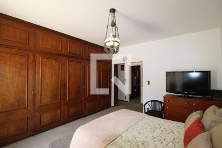 Casa à venda com 450m², 4 quartos e 3 vagasQuarto 4 - Suíte