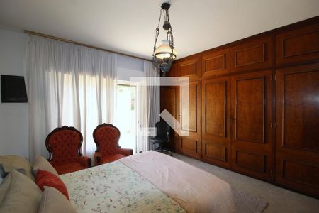 Casa à venda com 450m², 4 quartos e 3 vagasQuarto 4 - Suíte