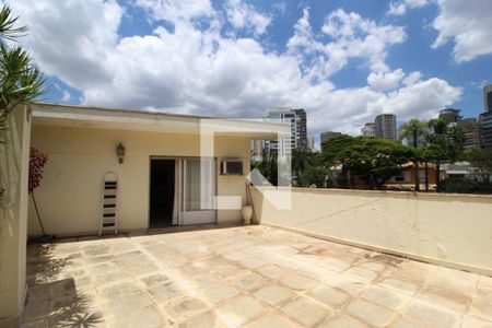 Casa à venda com 450m², 4 quartos e 3 vagasVaranda da Suíte
