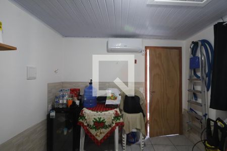 Casa à venda com 178m², 3 quartos e 2 vagasQuarto de Serviço