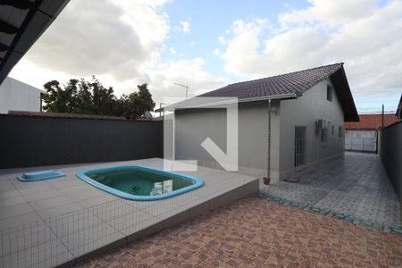 Casa à venda com 178m², 3 quartos e 2 vagasÁrea externa