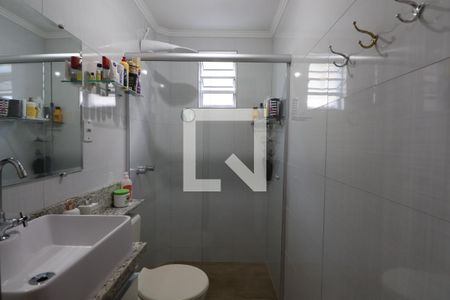 Casa à venda com 178m², 3 quartos e 2 vagasBanheiro
