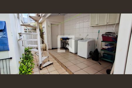 Casa à venda com 380m², 4 quartos e 4 vagasÁrea de serviço 