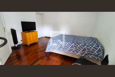 Casa à venda com 380m², 4 quartos e 4 vagasQuarto 