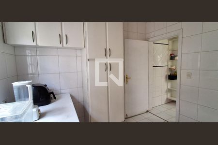 Casa à venda com 380m², 4 quartos e 4 vagasÁrea de serviço 