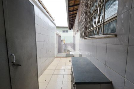 Casa à venda com 300m², 4 quartos e 3 vagas Casa à venda com 300m², 4 quartos e 3 vagasÁrea de Serviço