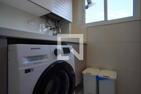Apartamento à venda com 95m², 2 quartos e 2 vagasCozinha e Área de Serviço