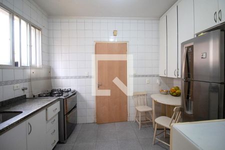 Apartamento para alugar com 115m², 2 quartos e 1 vaga Apartamento para alugar com 115m², 2 quartos e 1 vagaCozinha