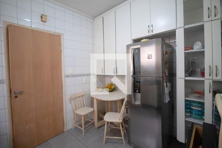 Apartamento para alugar com 115m², 2 quartos e 1 vaga Apartamento para alugar com 115m², 2 quartos e 1 vagaCozinha