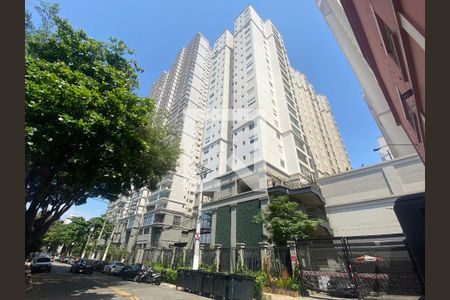 Apartamento à venda com 95m², 3 quartos e 2 vagas Apartamento à venda com 95m², 3 quartos e 2 vagasFachada