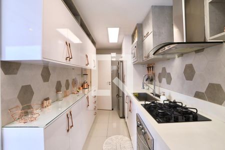 Apartamento à venda com 95m², 3 quartos e 2 vagas Apartamento à venda com 95m², 3 quartos e 2 vagasCozinha