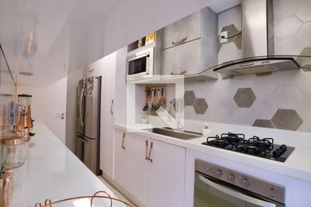 Apartamento à venda com 95m², 3 quartos e 2 vagas Apartamento à venda com 95m², 3 quartos e 2 vagasCozinha