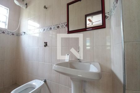 Casa à venda com 182m², 3 quartos e 4 vagas Casa à venda com 182m², 3 quartos e 4 vagasBanheiro da Suíte