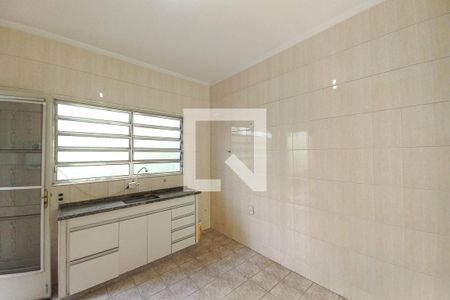 Casa à venda com 182m², 3 quartos e 4 vagas Casa à venda com 182m², 3 quartos e 4 vagasCozinha