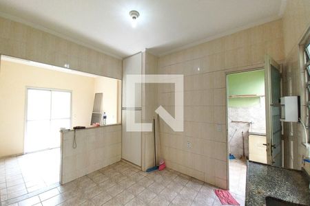 Casa à venda com 182m², 3 quartos e 4 vagas Casa à venda com 182m², 3 quartos e 4 vagasCozinha