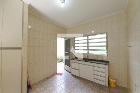 Casa à venda com 182m², 3 quartos e 4 vagas Casa à venda com 182m², 3 quartos e 4 vagasCozinha