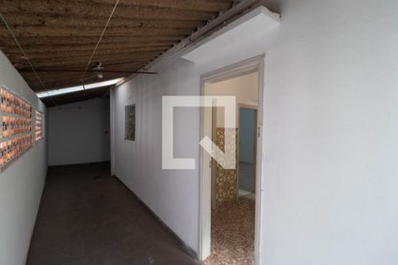 Casa à venda com 170m², 3 quartos e 2 vagasCorredor