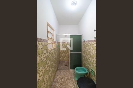 Casa à venda com 170m², 3 quartos e 2 vagasBanheiro 01