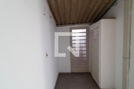 Casa à venda com 170m², 3 quartos e 2 vagasCorredor