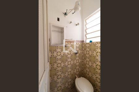 Casa à venda com 170m², 3 quartos e 2 vagasBanheiro 02