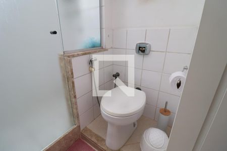 Apartamento à venda com 98m², 2 quartos e 1 vagaBanheiro da Suíte