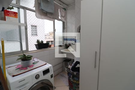 Apartamento à venda com 98m², 2 quartos e 1 vagaÁrea de Serviço
