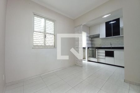 Apartamento à venda com 75m², 2 quartos e 2 vagas Apartamento à venda com 75m², 2 quartos e 2 vagasCopa