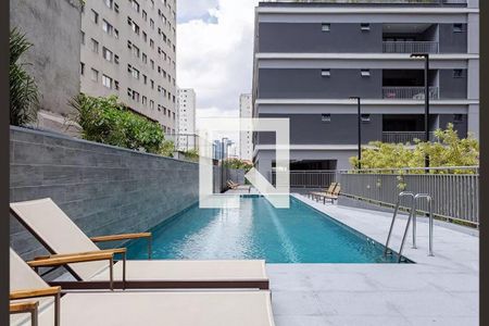 Apartamento à venda com 35m², 1 quarto e sem vaga Apartamento à venda com 35m², 1 quarto e sem vagaPiscina